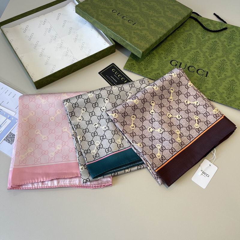 Gucci silk scarf hm03